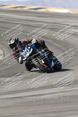 media/Dec-07-2025-CVMA (Sun) [[3e7d2de5dc]]/Race 7-Formula Lightweight Twins Shootout/